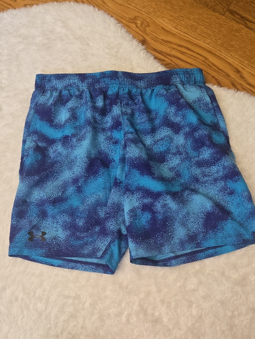 Under Armour Shorts, Boys Size XL